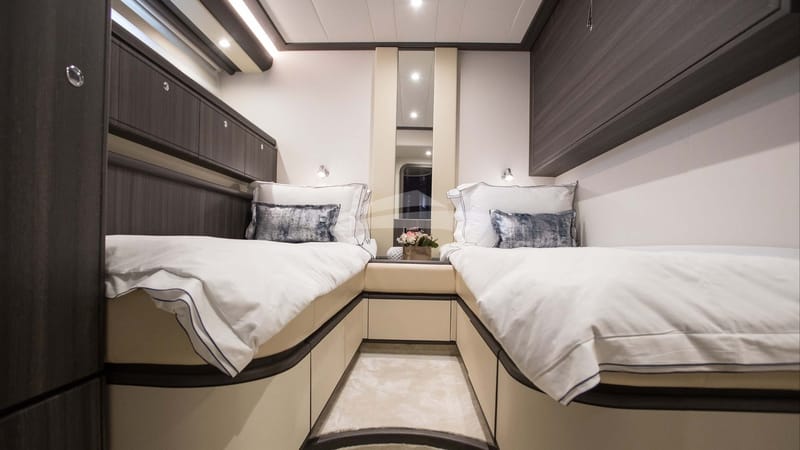 Twin Cabin with Pullman