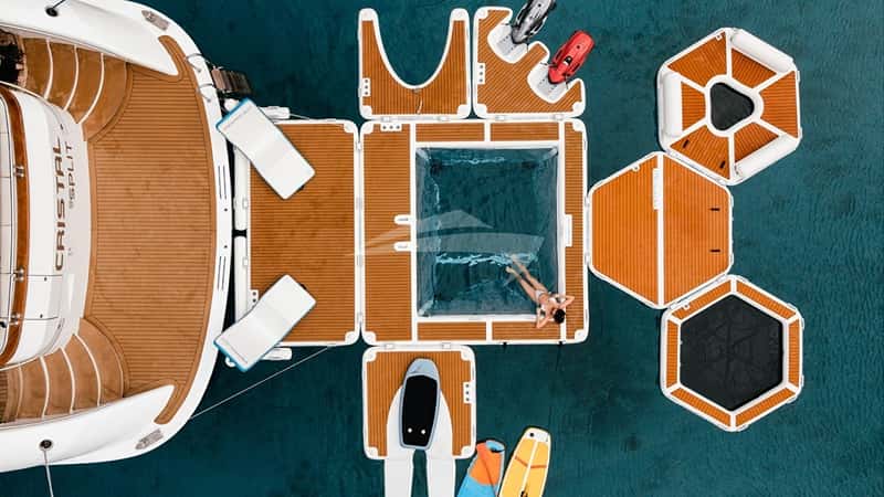 CRISTAL 49m motor yacht charter, photo 6