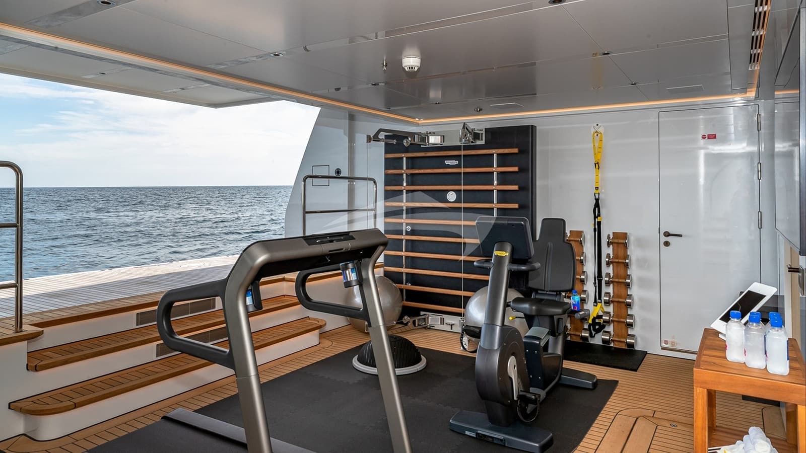 TOP FIVE II, photo from the yacht portfolio 21