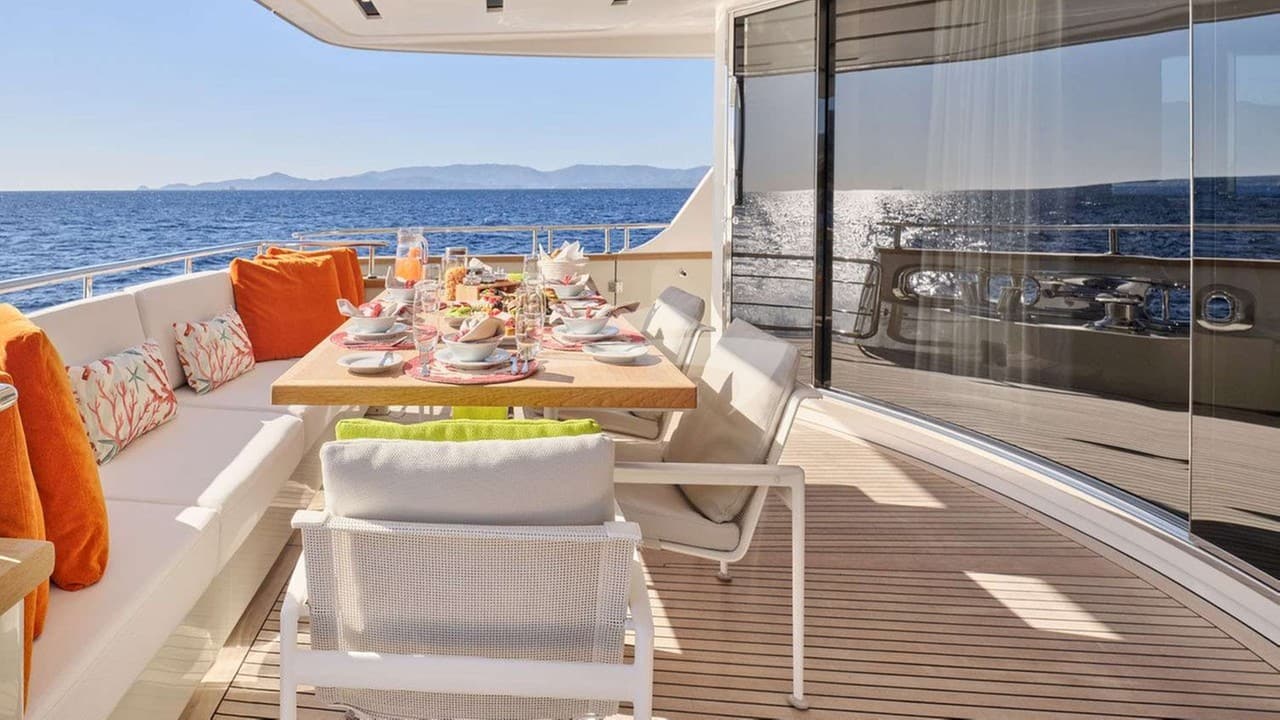 FLOR, photo from the yacht portfolio 2