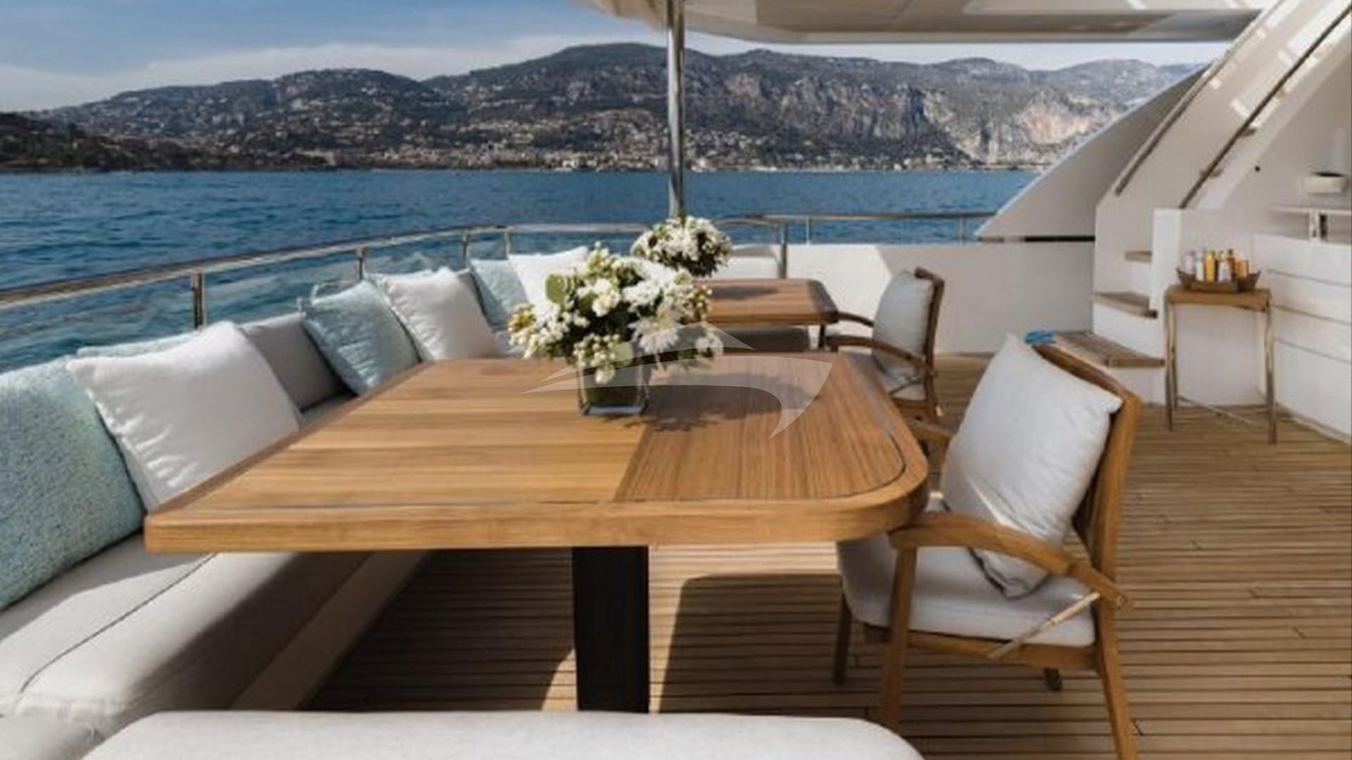 Aft Deck Seating