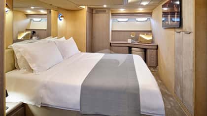 MIREN 21m motor yacht charter, photo 11