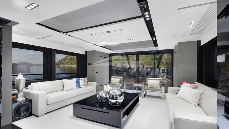 Main saloon