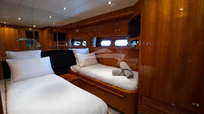 TRIPLE 888 EIGHT 30m motor yacht charter, photo 10