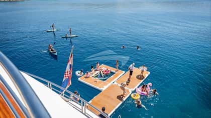 QUEEN ELEGANZA 49m motor yacht charter, photo 6