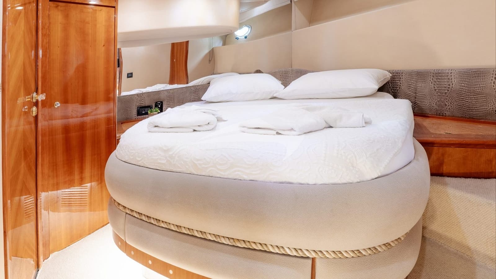 LIMAYA, photo from the yacht portfolio 9