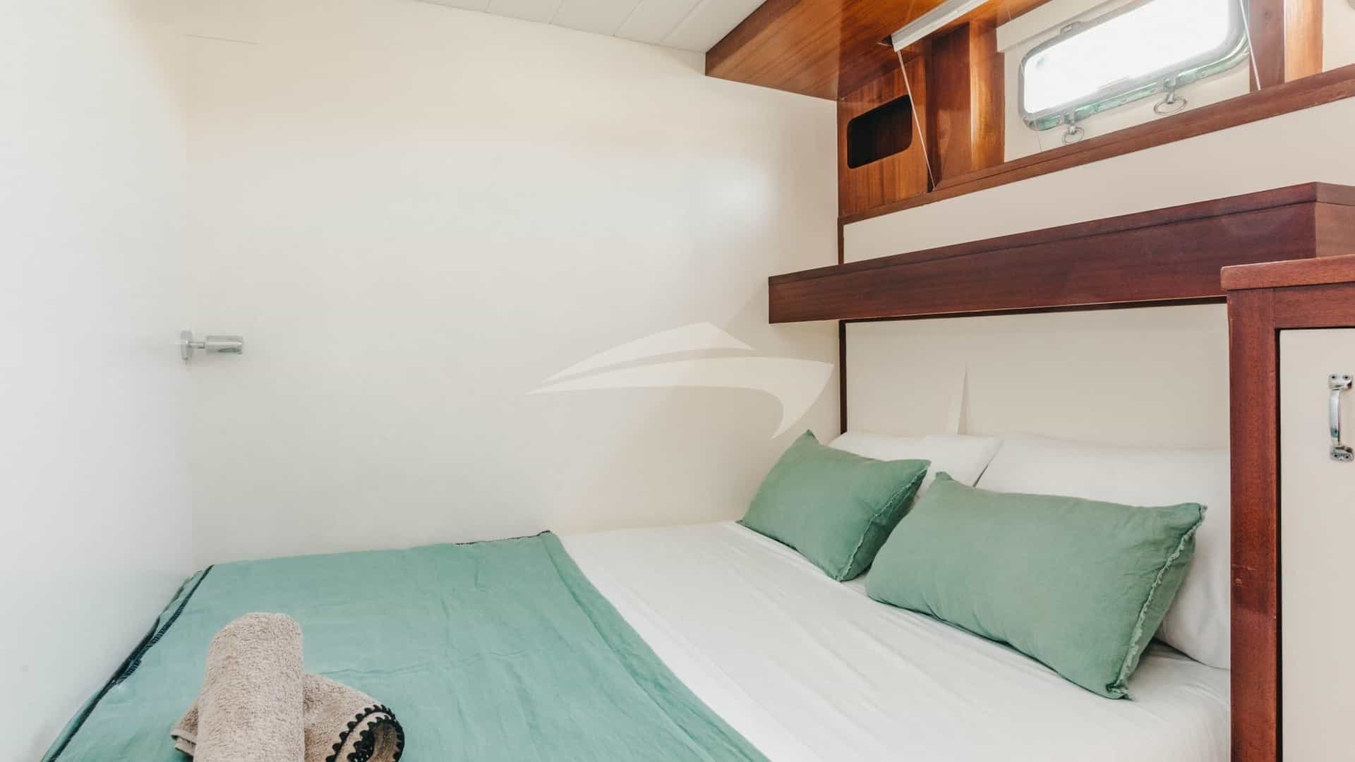 Double cabin