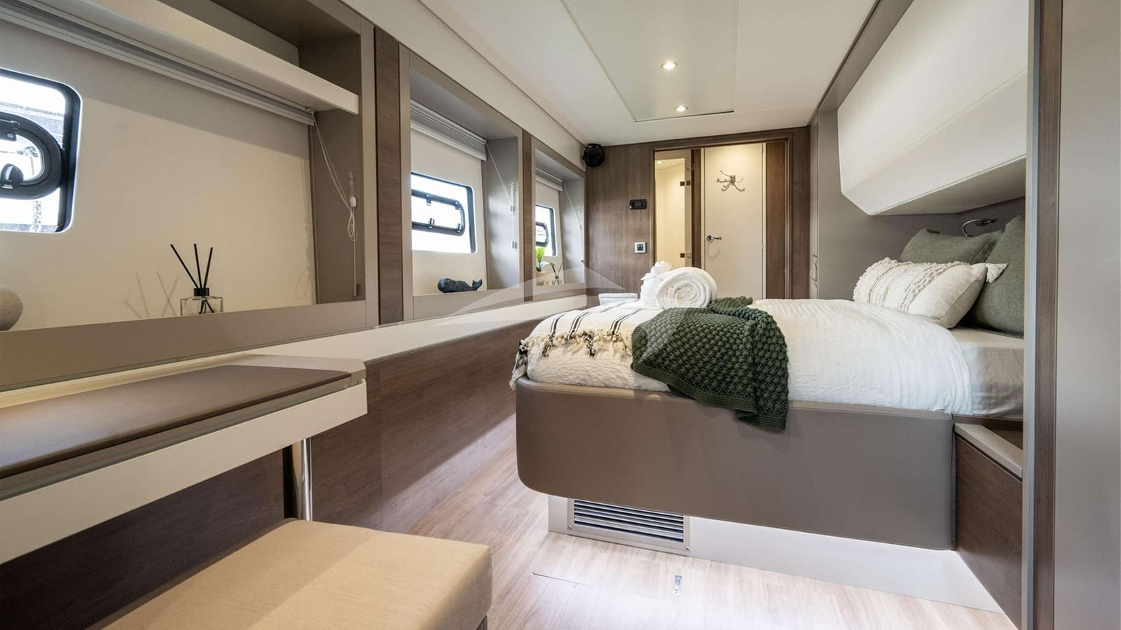 HIGH 5, photo from the yacht portfolio 11