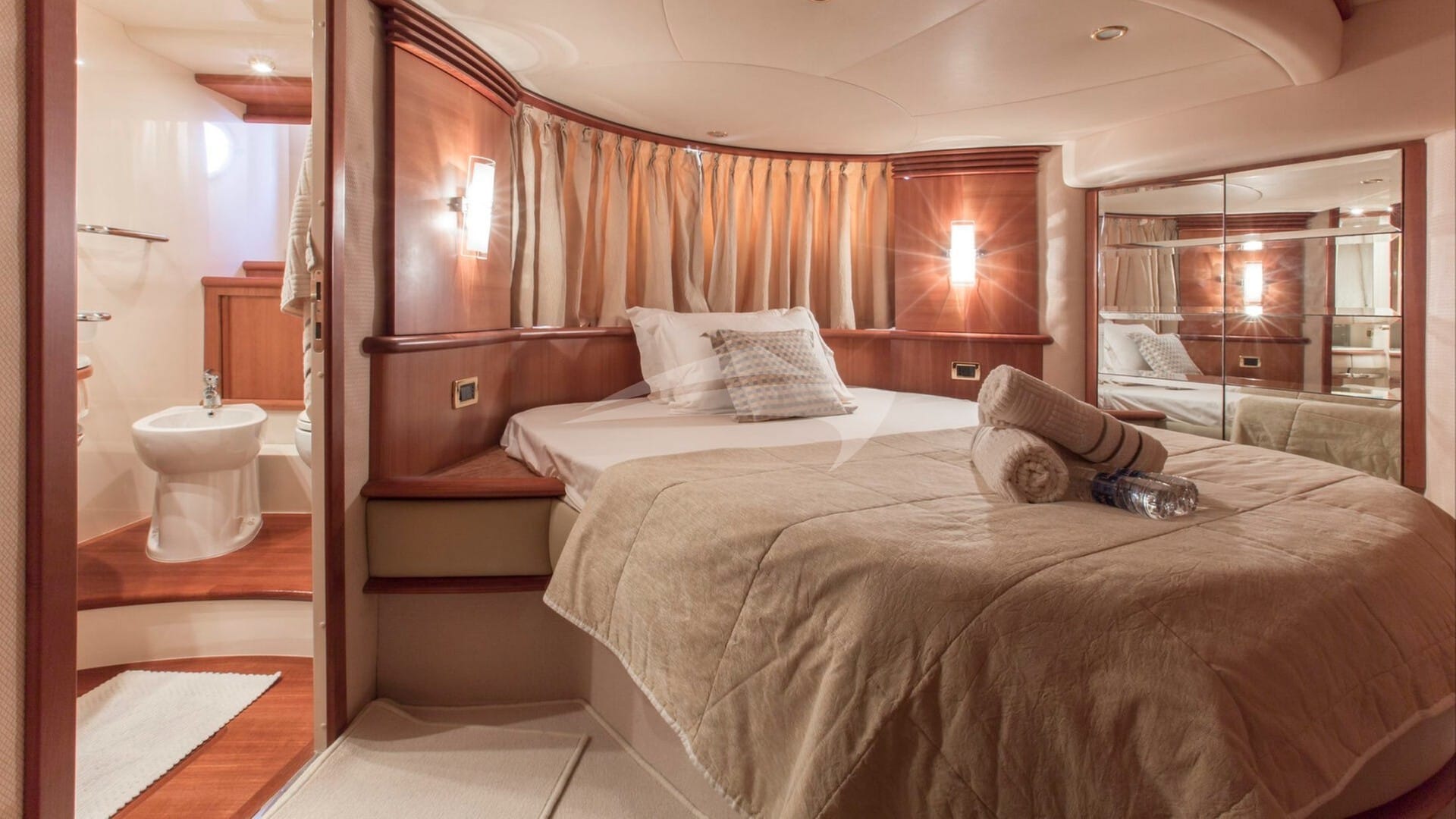 VIP Cabin and Bathroom