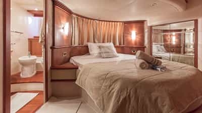 VIP Cabin and Bathroom