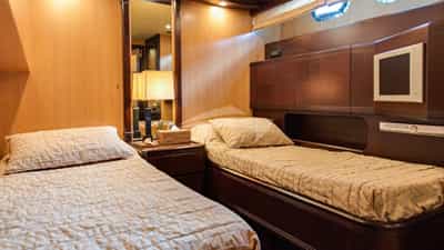 Guest twin cabin