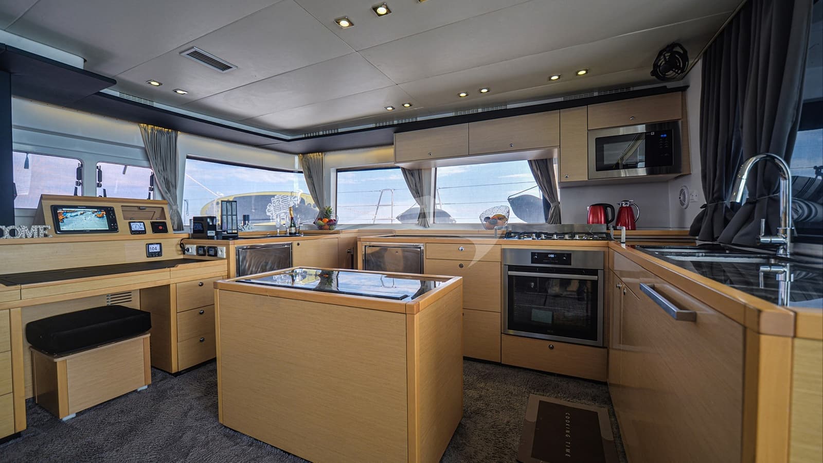 AURA, photo from the yacht portfolio 9