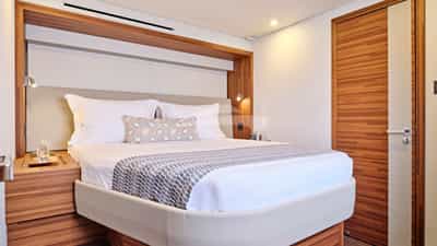 Guest cabin