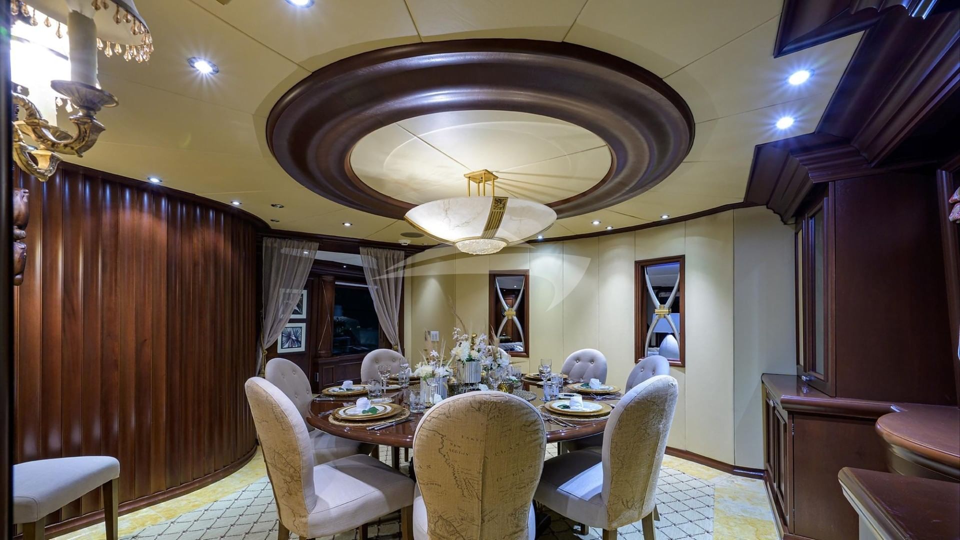 Formal dining