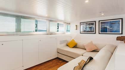 CIUTADELLA 26m motor yacht charter, photo 7