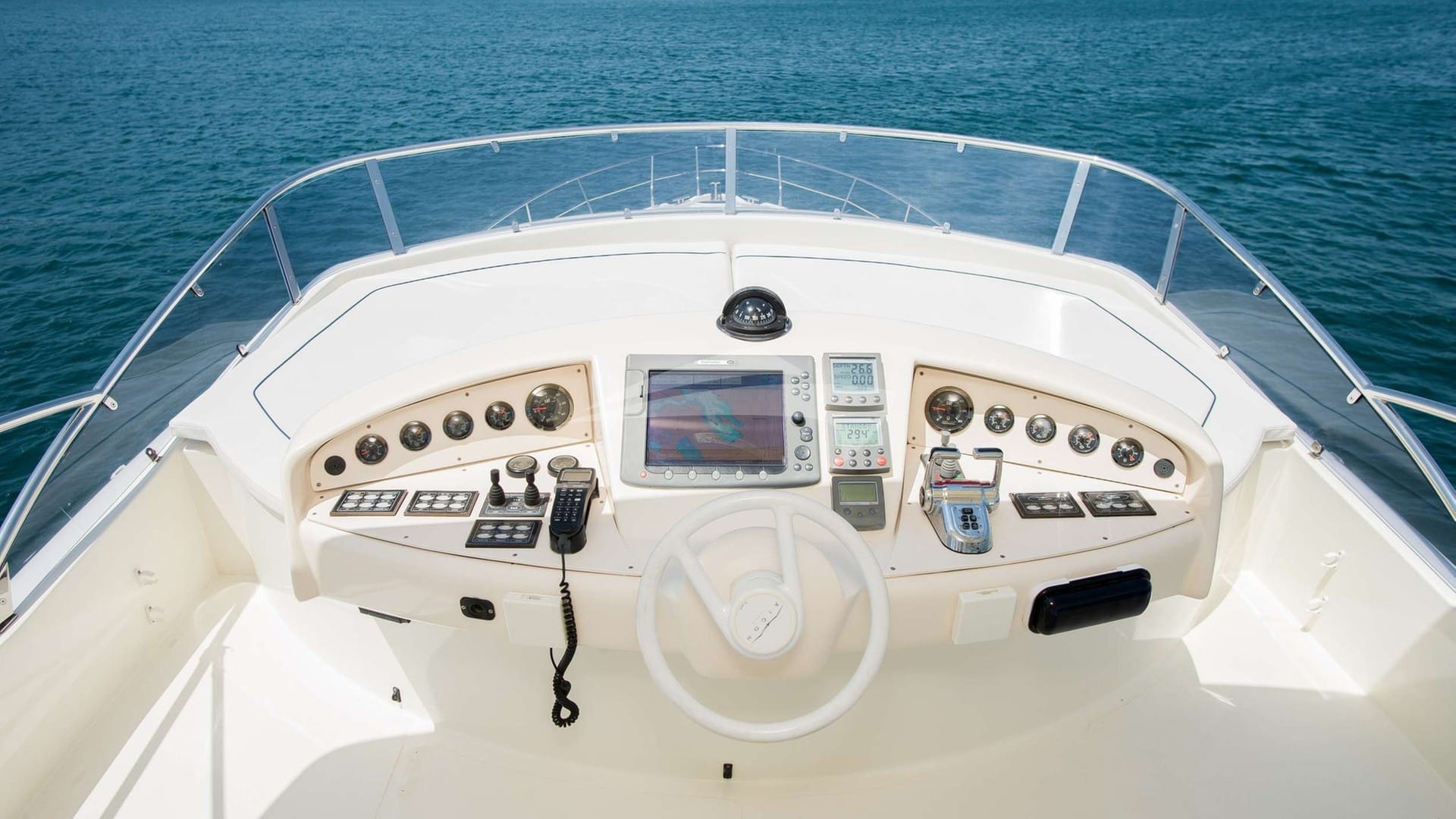 Wheelhouse Flybridge