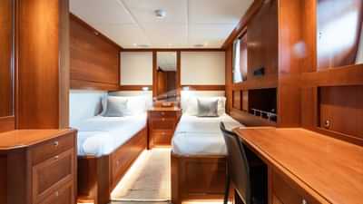 Twin state room with pullman bed