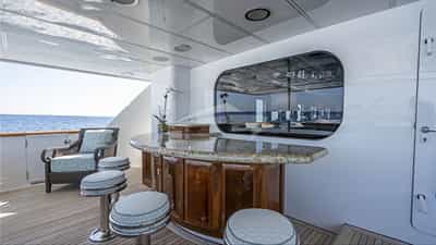 Deck Bar