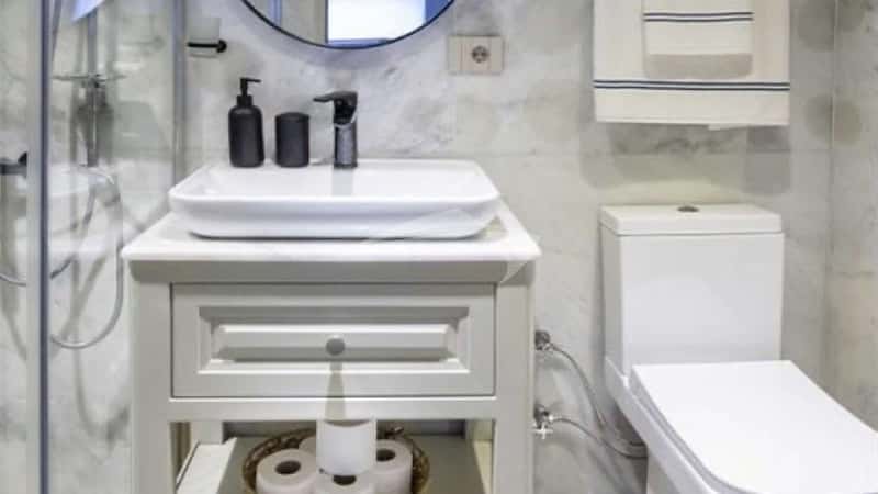 CAUSTIC 40m motor yacht charter, photo 8