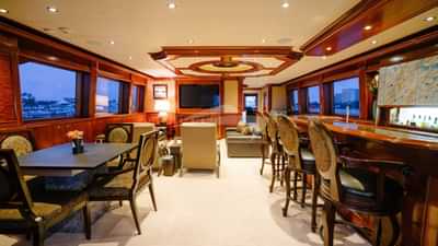 Skylounge bar old photo