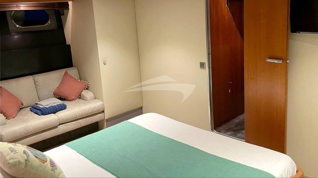 SEA_SEVEN_Admiral_25_yacht_charter_009