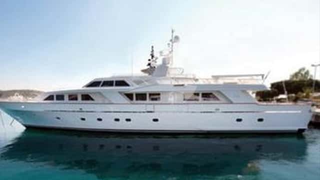 OKTANA yacht charter photo 5