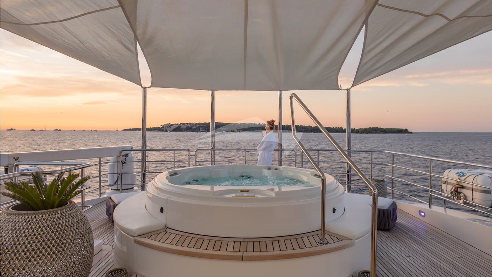 TIAMAT, photo from the yacht portfolio 11