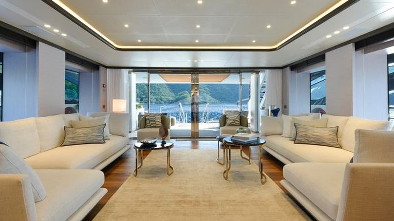 LUMIERE, photo from the yacht portfolio 9