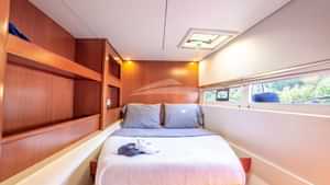 Guest queen suite