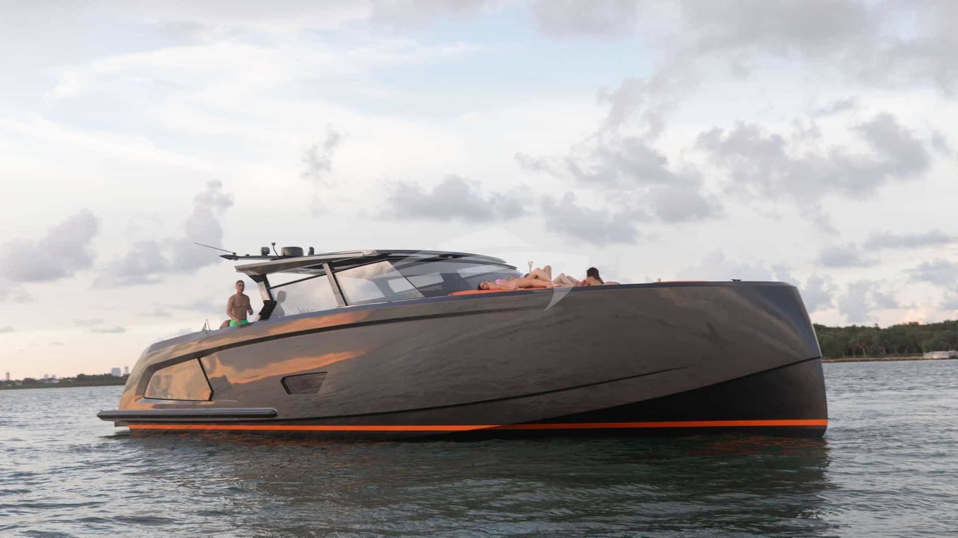 SEXSEA yacht charter
