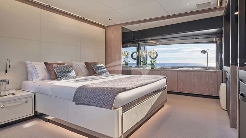 MENANGIO X 28m motor yacht charter, photo 6