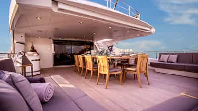 Al Fresco Dining