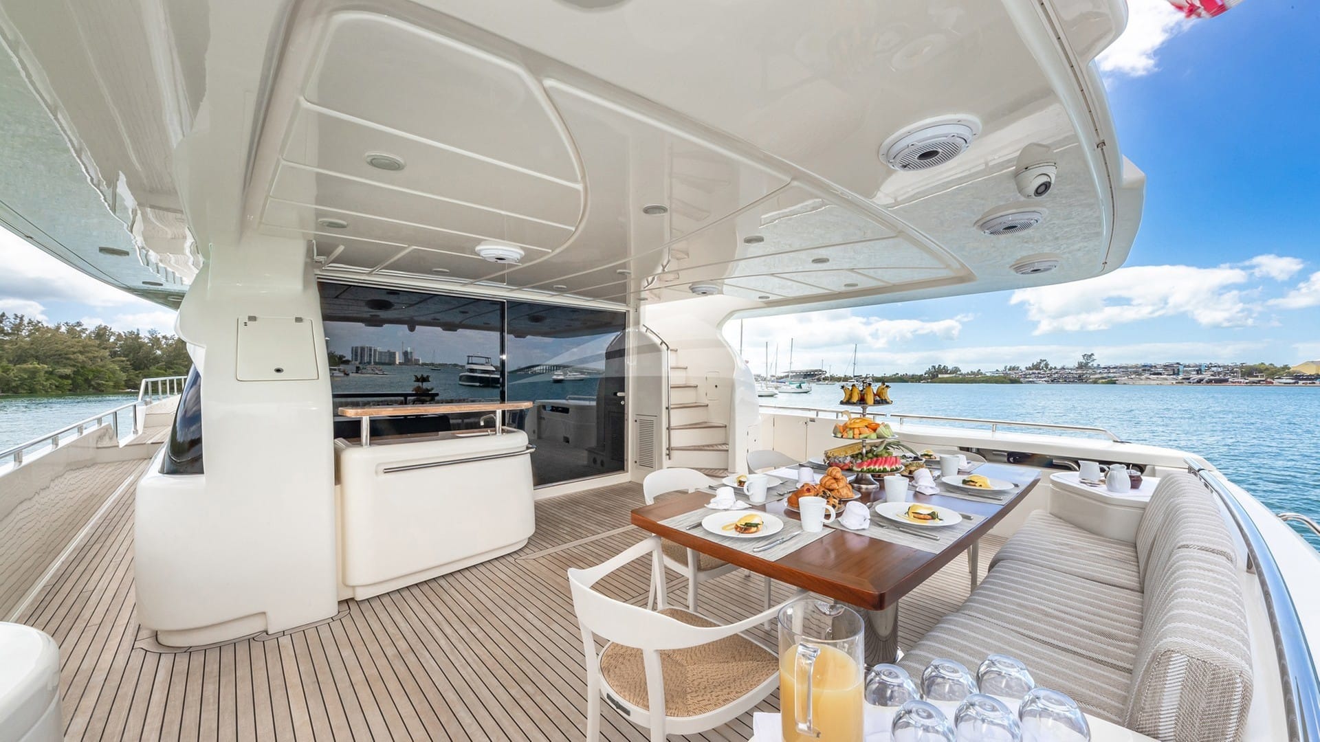 Aft Deck Dining