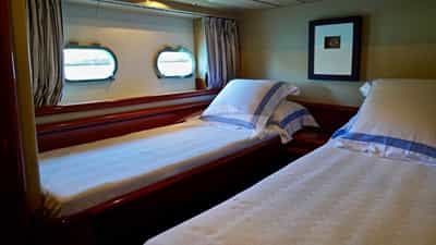 Twin Cabin