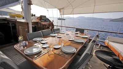 Deck Dining