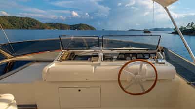 BarbarossaMoratti-SanLorenzo-72 for Charter-FlyBridge-03