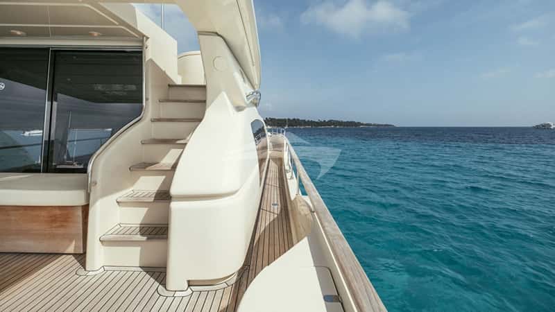 TO ESCAPE 21m motor yacht charter, photo 3