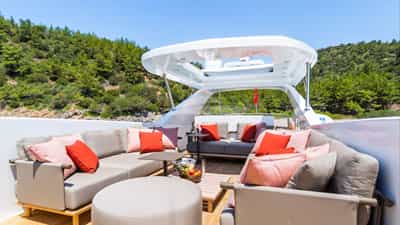 Flybridge lounge area