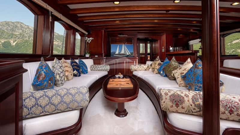 RIANA 42m sailing yacht charter, photo 5