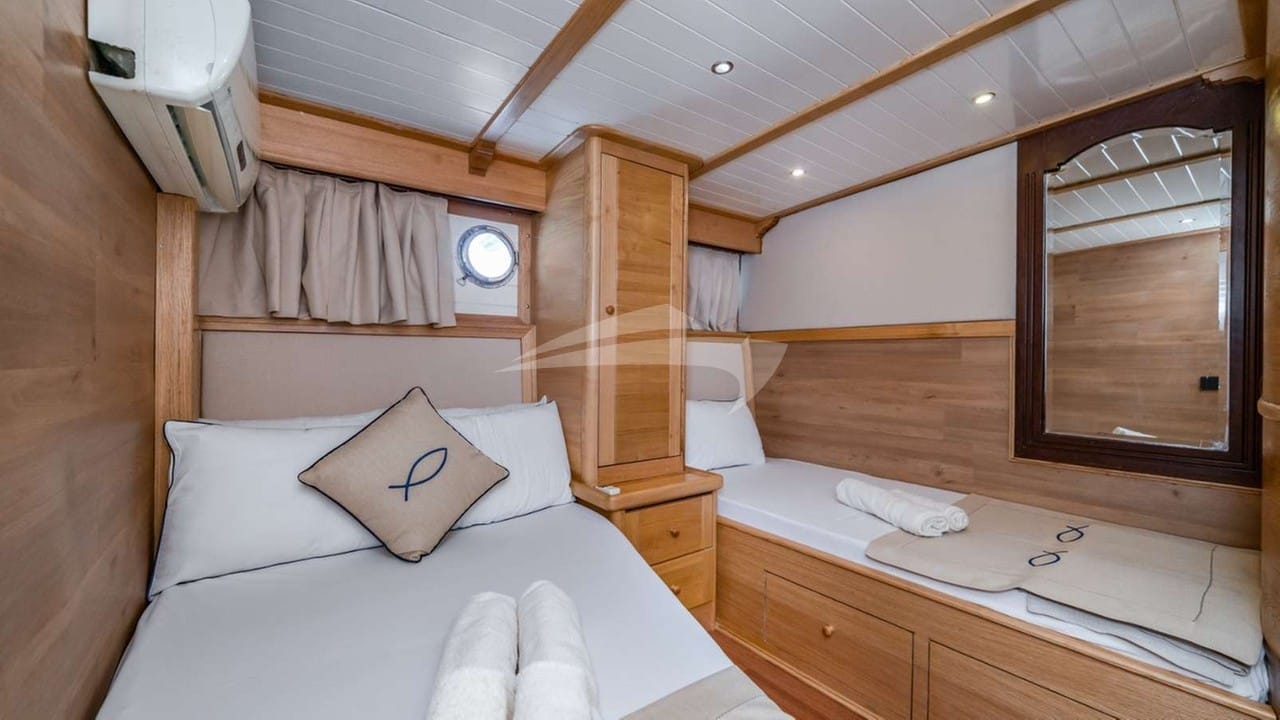 DOUBLE CABIN (Triple)