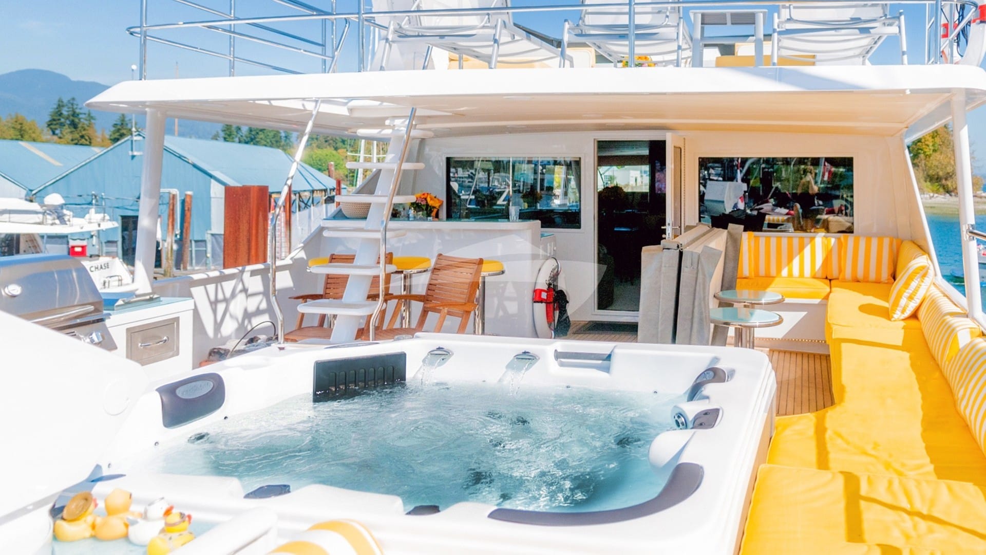 SOVEREIGN LADY Private Yacht - 1993 Broward Marine Motor Yacht