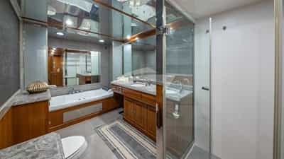 Master ensuite