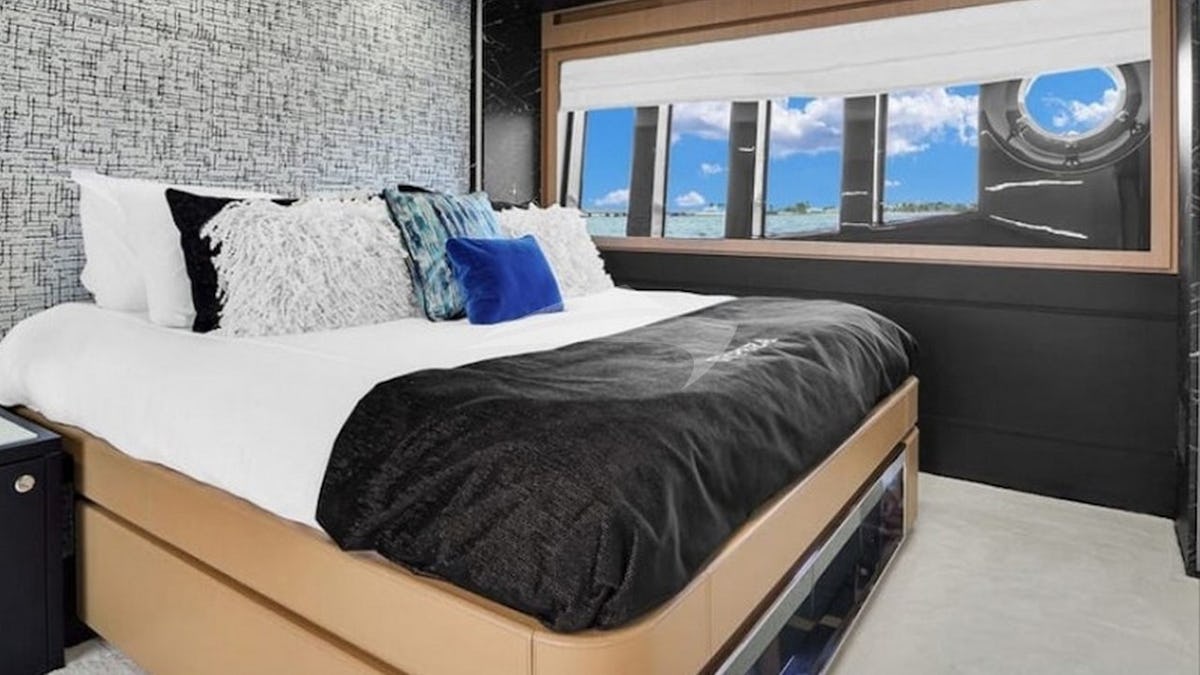 Master Cabin Master Cabin