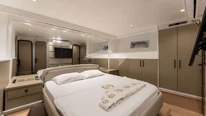 BEYEFENDI H 27m motor yacht charter, photo 9