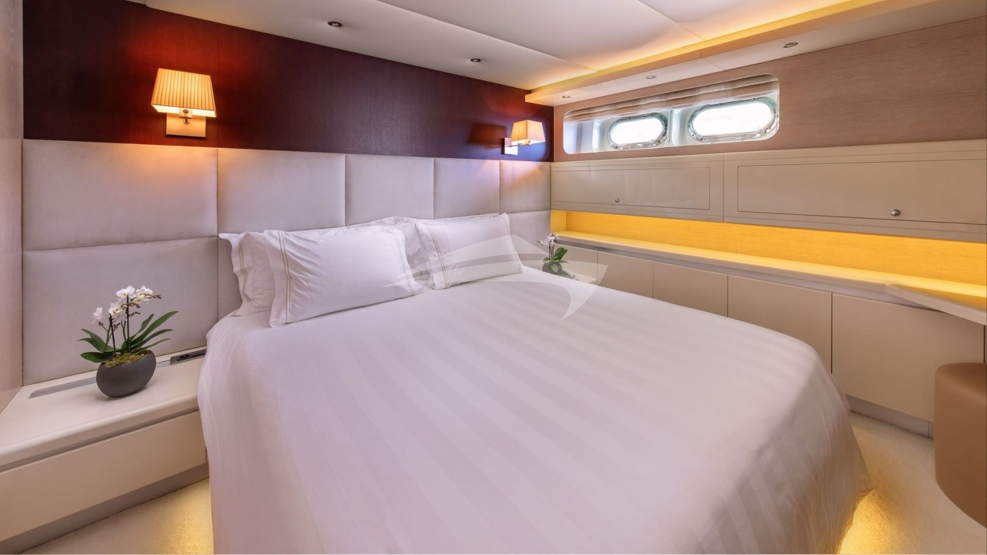 Lower Deck - Double Cabin