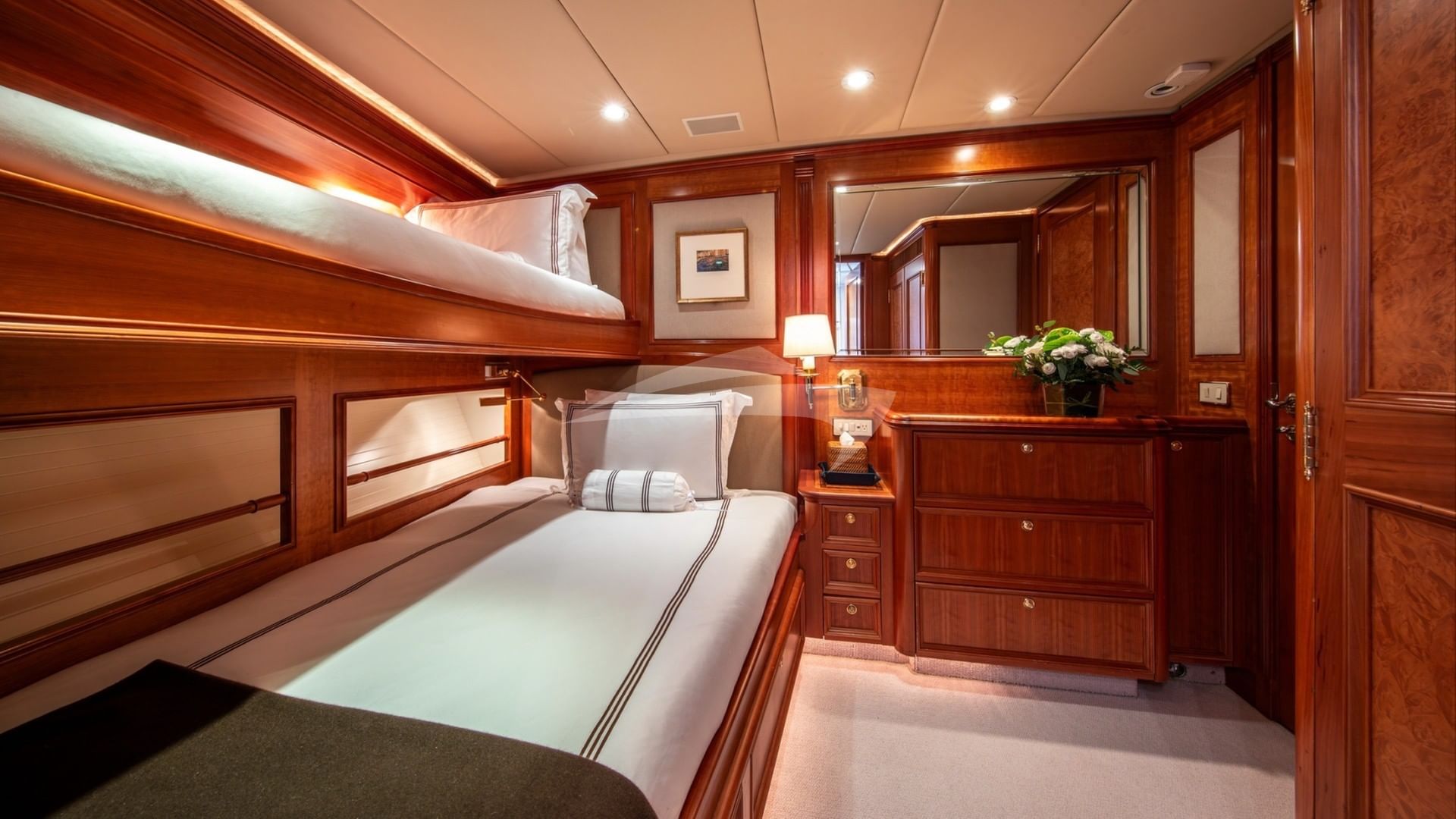 Single and Pullman Cabin