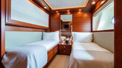 Twin stateroom (with additional pullman berth