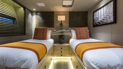 Twin Cabin