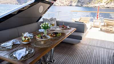 Deck Dining