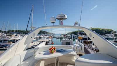 Flybridge - Sofas